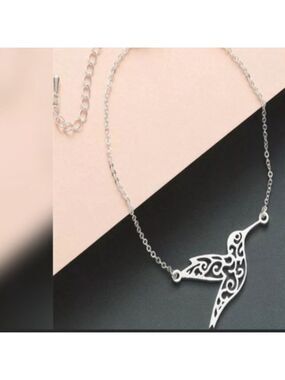 Delicate silver tone filigree hummingbird chain bracelet spring summer